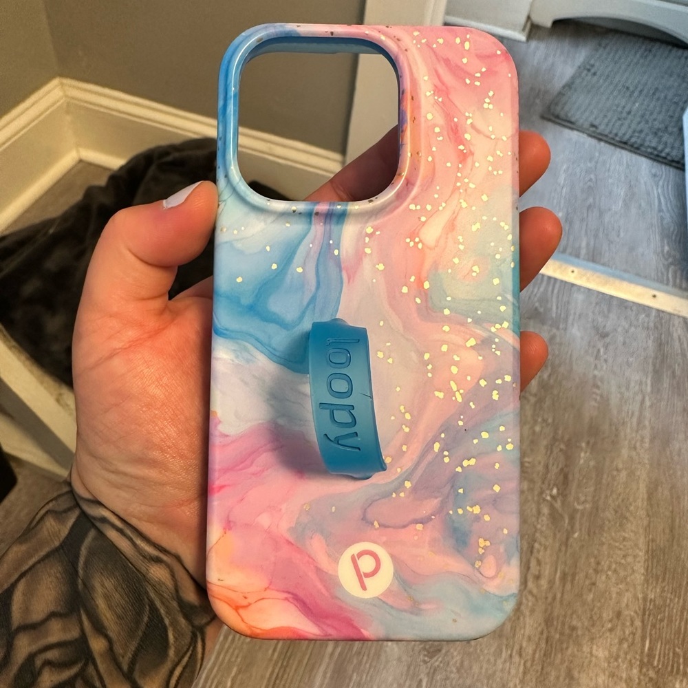 Barely used loopy case! Swirl cotton candy iPhone 14 pro 6.1 right handed.